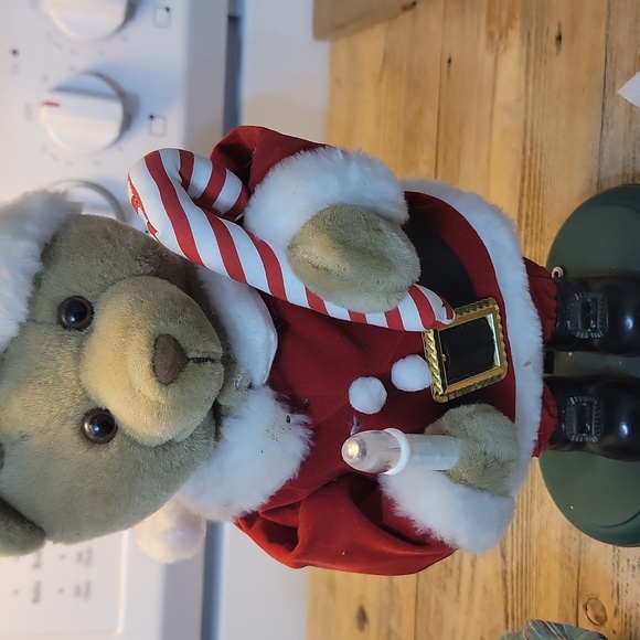 MR.AND MRS.CHRISTMAS BEAR - Picture 6 of 7